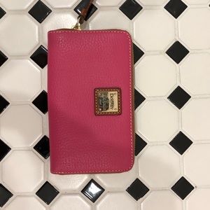 Dooney & Bourke pebble grain zip around wristlet